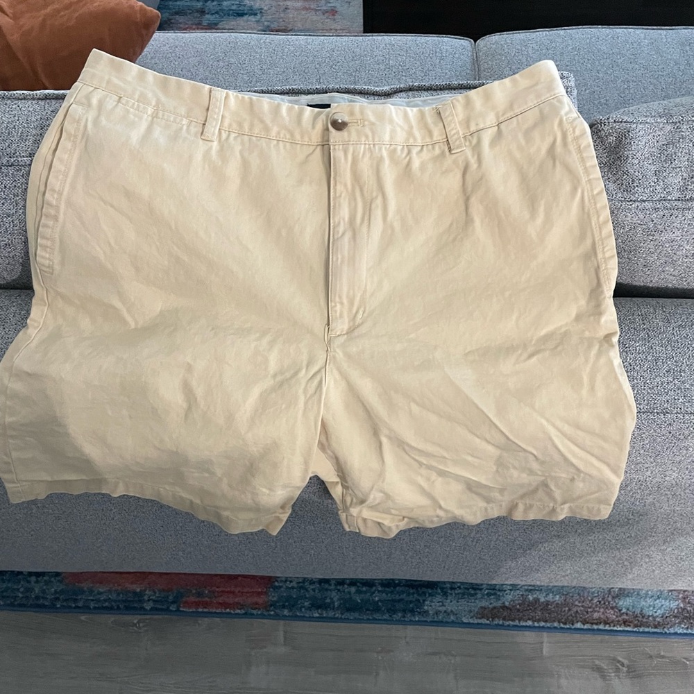 Mens izod shorts pastel yellow sz 40 prep